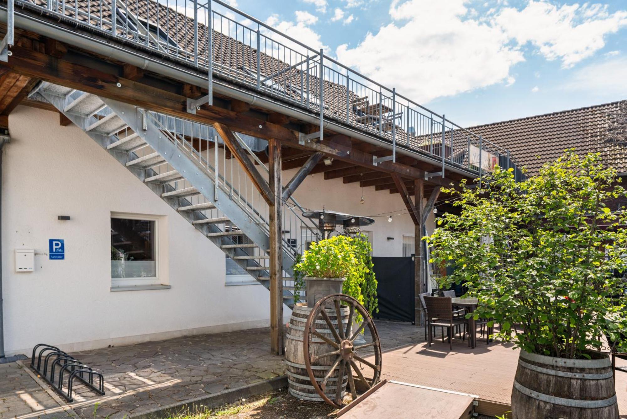 Mola Apartments-Charmante Ferienwohnung Im Herdecke Zentrum Fuer 3 Personen-Grosse Dachterrasse-Grill-Gratis Parken-Wlan Esterno foto