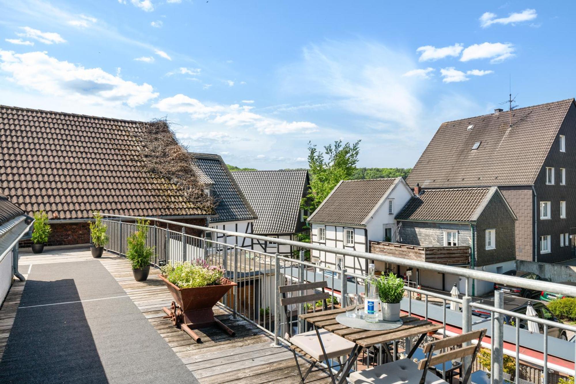 Mola Apartments-Charmante Ferienwohnung Im Herdecke Zentrum Fuer 3 Personen-Grosse Dachterrasse-Grill-Gratis Parken-Wlan Esterno foto