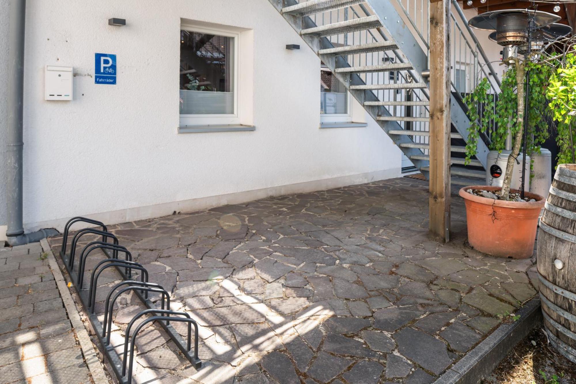 Mola Apartments-Charmante Ferienwohnung Im Herdecke Zentrum Fuer 3 Personen-Grosse Dachterrasse-Grill-Gratis Parken-Wlan Esterno foto